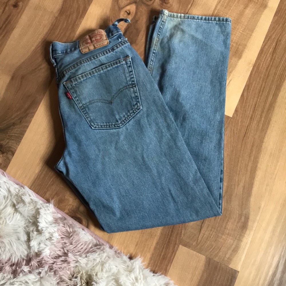Levi’s relaxed fit
